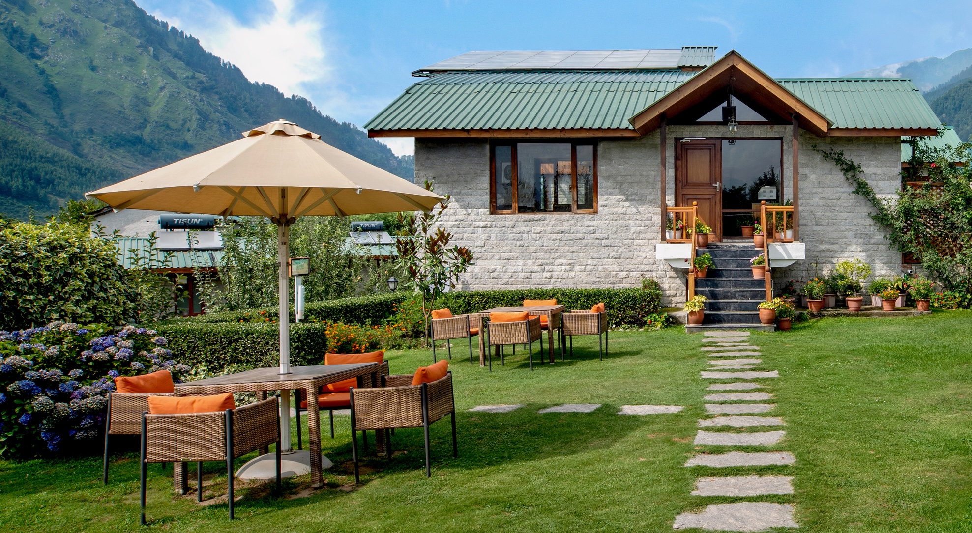 larisa hut on the mountain in manali